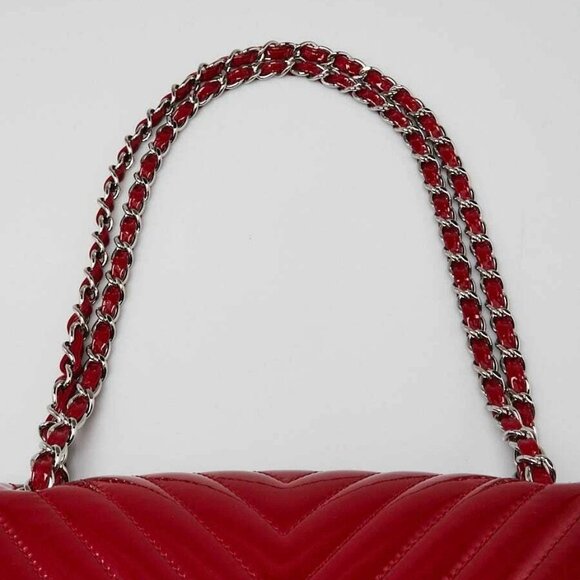 Chanel Red Chevron Quilted Patent Leather Classic Single Jumbo Flap Bag - Picture 5 of 10